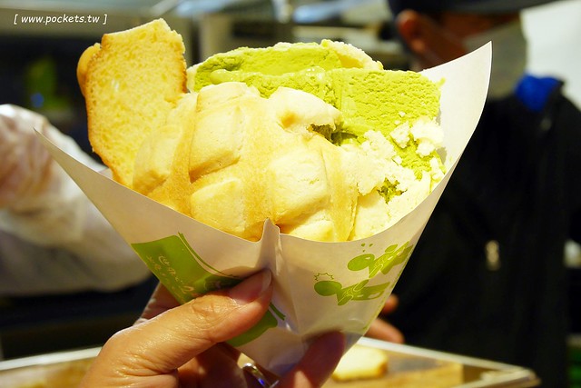 日本東京|世界第二好吃的現烤冰淇淋菠蘿麵包,東京澀谷超人氣排隊甜點,來自金澤市的人氣美食 @飛天璇的口袋