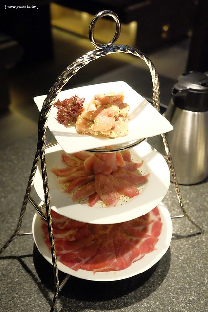 【台中西屯】屋馬國安店~台中人必吃的「屋馬燒肉國安店」,中科商圈米平方商場用餐空間更寬敞氣派 @飛天璇的口袋