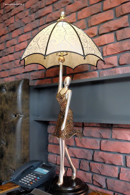 芭蕾城市渡假旅館┃台中住宿推薦:擁有50幾種房型的新銳旅館,部份Villa房型還有附KTV和游泳池,全新一泊二食住飯店吃燒肉 @飛天璇的口袋