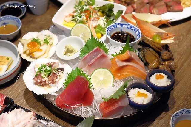 鮨樂海鮮市場 火鍋┃台中西屯美食:現流新鮮海產看的到,海鮮火鍋食材超霸氣,每日當天魚獲現點現煮 @飛天璇的口袋