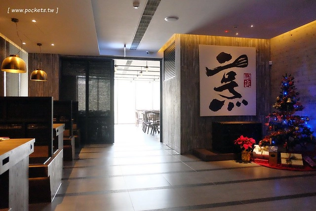 鮨樂海鮮市場 火鍋┃台中西屯美食:現流新鮮海產看的到,海鮮火鍋食材超霸氣,每日當天魚獲現點現煮 @飛天璇的口袋