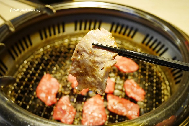 森森燒肉@黎明店 Morimori yakiniku┃台中南屯美食:平日下午沒有休息,商業午餐有折扣,市場普遍評價不錯,但是這天餐點表現不如期望 @飛天璇的口袋