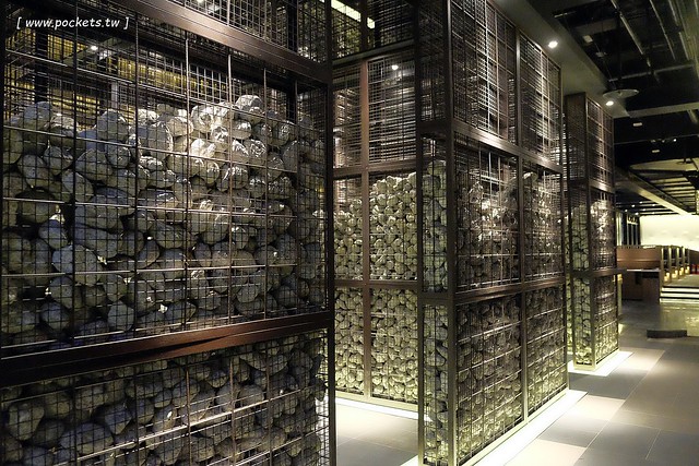 【台中西屯】屋馬國安店~台中人必吃的「屋馬燒肉國安店」,中科商圈米平方商場用餐空間更寬敞氣派 @飛天璇的口袋