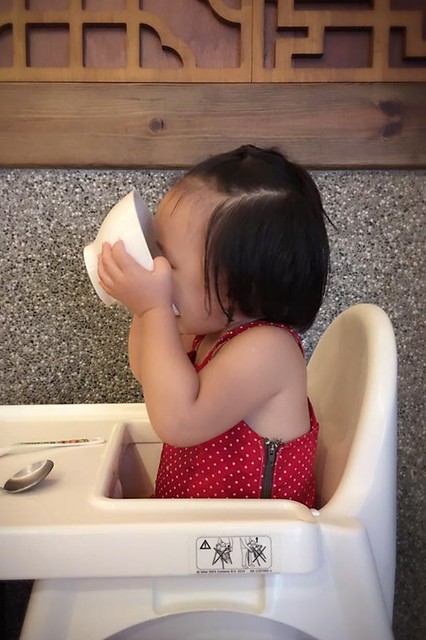 新唐人御品豬腳┃台中北屯美食:平價用心的復古美食,冬天限定湯品鍋鍋$139元新上市,2017春節年菜熱情預約中 @飛天璇的口袋