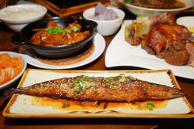 新唐人御品豬腳┃台中北屯美食:平價用心的復古美食,冬天限定湯品鍋鍋$139元新上市,2017春節年菜熱情預約中 @飛天璇的口袋