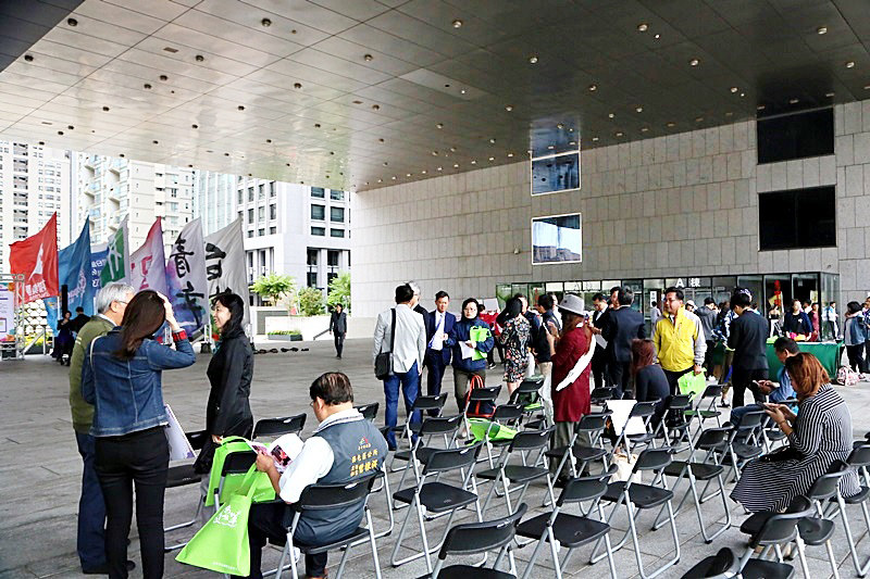 2018臺中國際踩舞祭┃台中旅遊:國際踏舞祭11/9登場,將街道化身為移動的舞台,結合藝文、活動和美食 @飛天璇的口袋