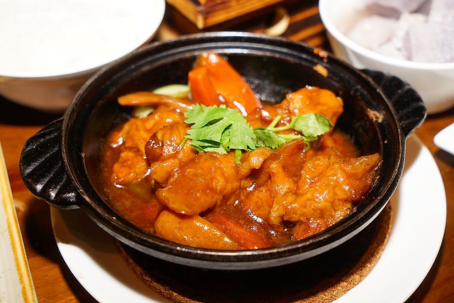 新唐人御品豬腳┃台中北屯美食:平價用心的復古美食,冬天限定湯品鍋鍋$139元新上市,2017春節年菜熱情預約中 @飛天璇的口袋