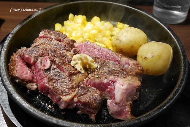 【日本東京】銀座IKINARI STEAK いきなり~站著吃的牛排,想要吃多少就切多少,商業午餐CP值超高! @飛天璇的口袋