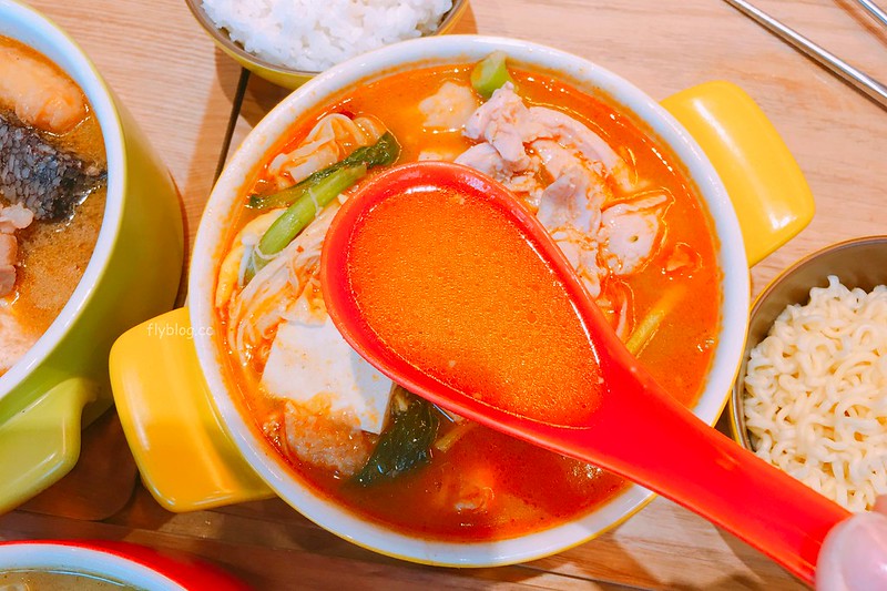 12MINI@台中公益店┃台中南屯:石二鍋的最新品牌,一個人也可以獨享小火鍋,公益路美食餐廳新亮點 @飛天璇的口袋