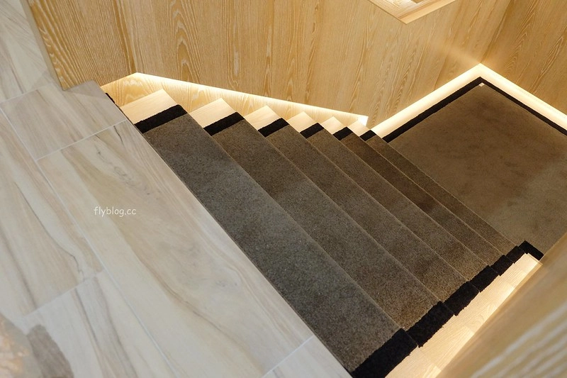 萌木之村 MOMU┃台中西屯:城市中遇見森林裡的童話之村,超可愛又好拍的複合式餐廳,中科商圈美食餐廳推薦 @飛天璇的口袋