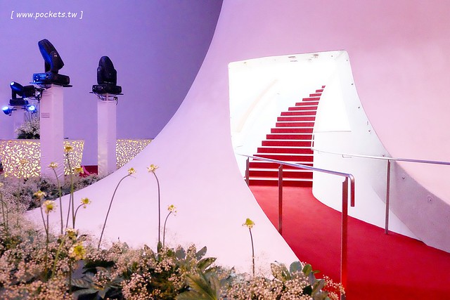 【台中西屯】台中國家歌劇院:伊東豊雄的現代建築,以自然為主題,結合劇院、商場、餐廳和空中花園 @飛天璇的口袋