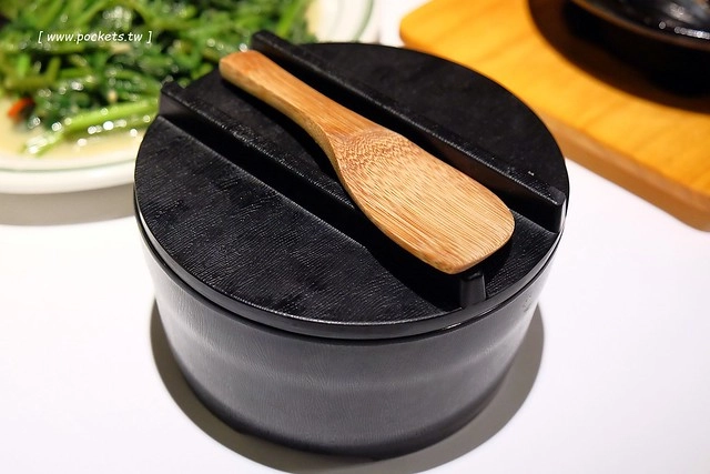 時時香 Rice Bar|瓦城旗下第六個新品牌,跨菜系中式料理色香味俱全,台中新光三越9樓美食新選擇 @飛天璇的口袋