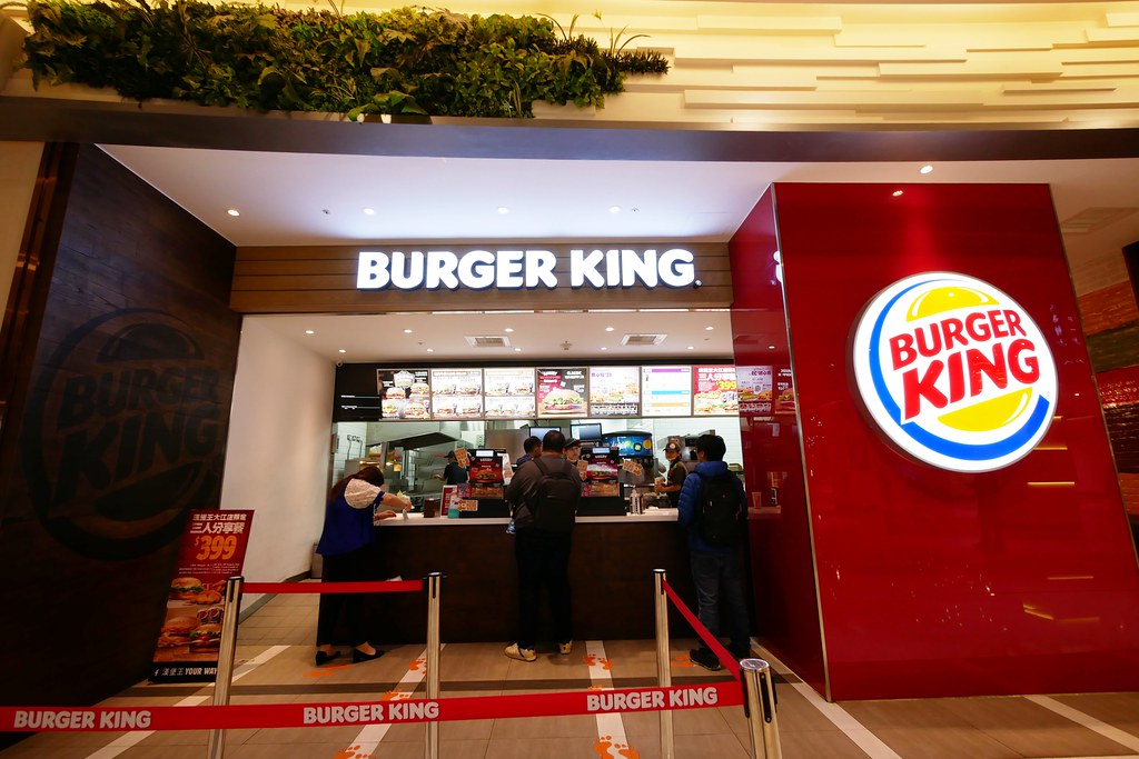 大江購物中心┃桃園旅遊:三大休閒服飾品牌齊聚,結合親子、購物、美食、生活、娛樂,免停車費超貼心,假日全家休閒的好地方 @飛天璇的口袋