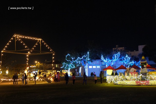 2017豐慶燈景賀新年-花都山城亮藝點┃豐原:葫蘆墩公園體驗不一樣的燈藝饗宴,由國際級大師所設計,花博四寶也亮相,還有小孩超愛的咖啡杯和小火車 @飛天璇的口袋