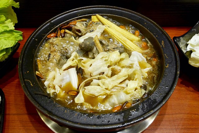 台中火鍋店推薦懶人包┃推薦2017年台中10間優質火鍋店:鮨樂海鮮市場. 珍的好餐廳. 寬窄巷子. 肉魂鑄鐵料理. 灰鴿. 八豆食府火鍋. 愛沐鍋物. 萬客什鍋. 一鼎豐麻辣香. 黑毛屋鍋物 @飛天璇的口袋