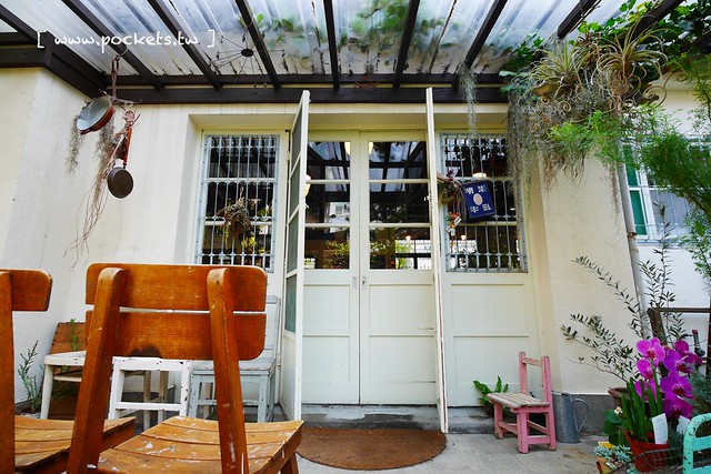 Yokoneco松鼠食堂.リスの食堂┃台中西區美食:只接受FB預約的隱密餐廳,結合花藝和美食,餐點走的是家常味 @飛天璇的口袋