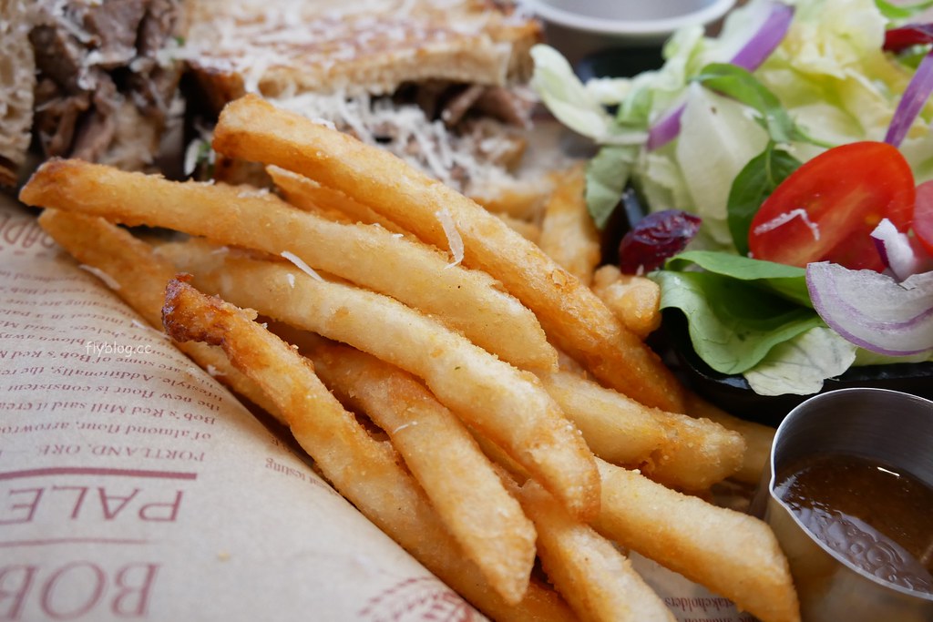 Chillax Sandwich.放鬆:台中美術館綠園道早午餐推薦,以三明治為主食,環境簡單餐點不錯 @飛天璇的口袋