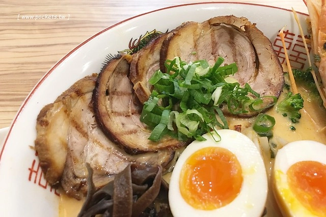 剛好2了┃台中北屯美食:深夜食堂出現豪華版的泡麵,台中人吃宵夜的新選擇,剛好冰果室的最新力作 @飛天璇的口袋