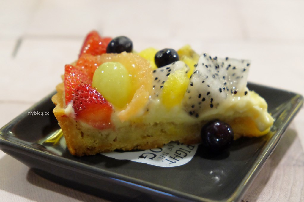 PIEPAI Cafe┃桃園美食:超夢幻網美咖啡館,桃園IG打卡名店,甜點夢幻又好拍,寵物友善餐廳 @飛天璇的口袋