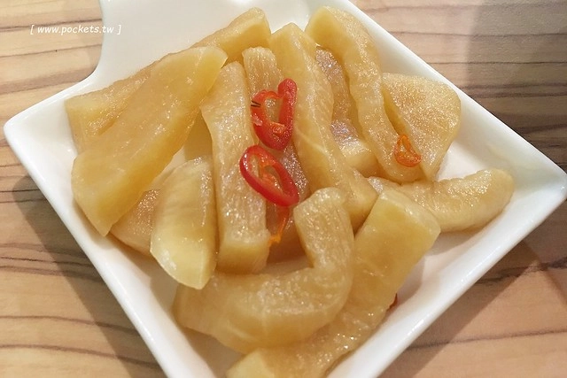 剛好2了┃台中北屯美食:深夜食堂出現豪華版的泡麵,台中人吃宵夜的新選擇,剛好冰果室的最新力作 @飛天璇的口袋