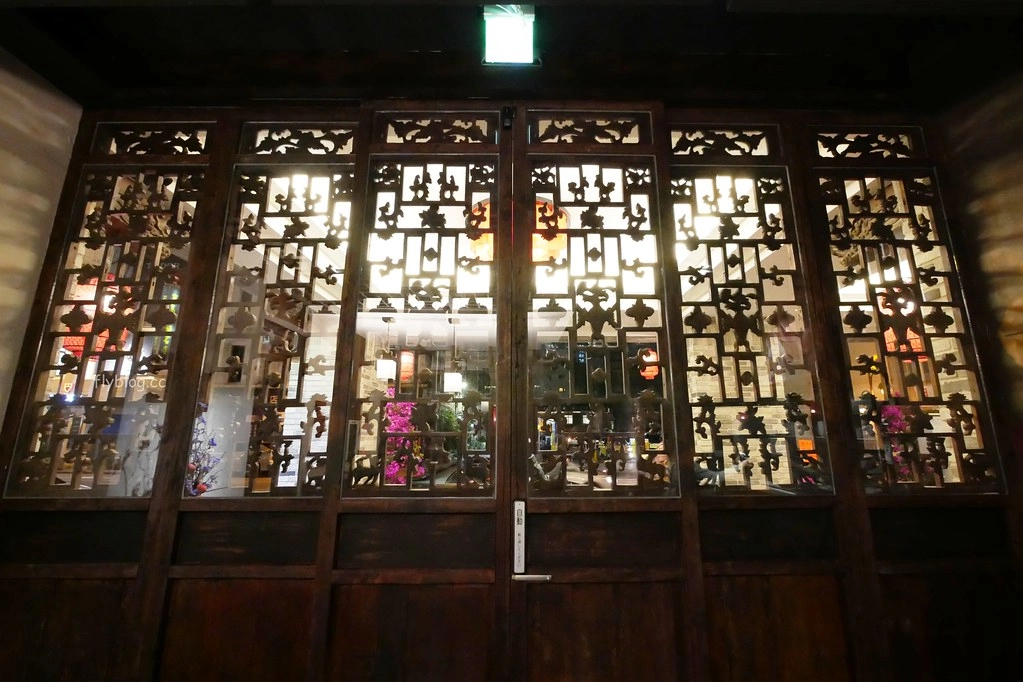 【台中中區】瓦庫麻辣鍋,瓦庫道地重慶麻辣火鍋,享受四川寬窄巷子用餐氛圍 @飛天璇的口袋