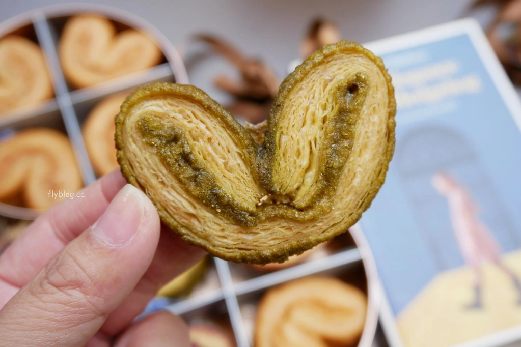 台中西區|甜忌廉鐵盒蝴蝶酥.香港超人氣點心台中也買的到,不一樣的台中伴手禮推薦 @飛天璇的口袋