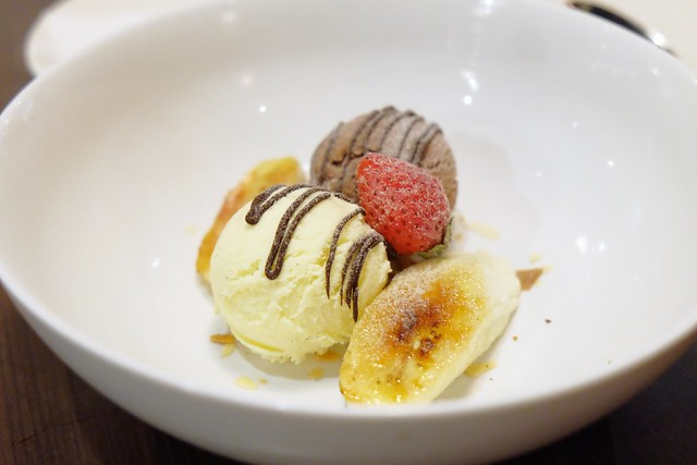 大道301牛排.301 Boulevard|牛排教父鄧有葵最新力作,仟元以下就可以吃到教父級牛排,台中新光三越百貨9樓美食 @飛天璇的口袋