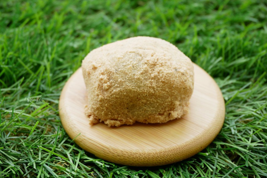 第五市場麻糬之家|隱身在市場內的傳統麻糬,復古口味紮實好吃,中午左右就會賣光光 @飛天璇的口袋