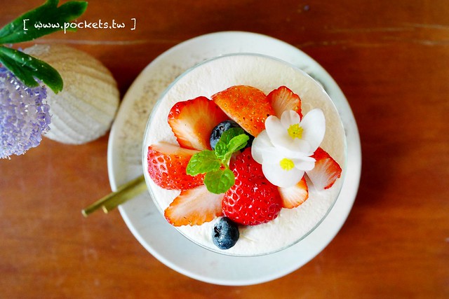 Yokoneco松鼠食堂.リスの食堂┃台中西區美食:只接受FB預約的隱密餐廳,結合花藝和美食,餐點走的是家常味 @飛天璇的口袋