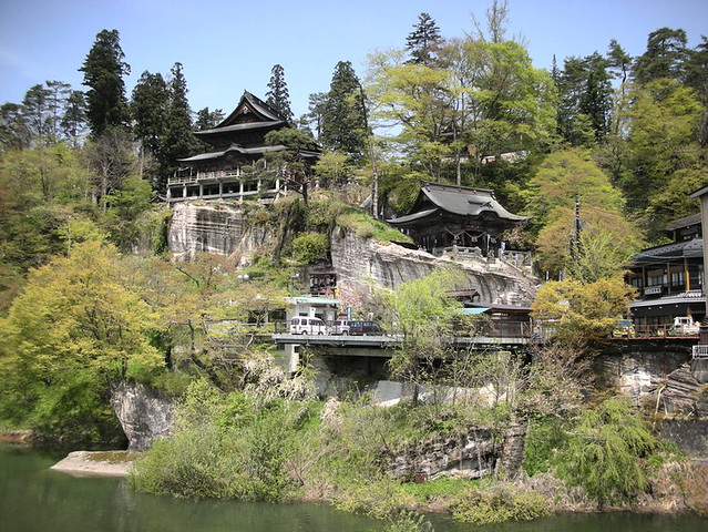 圓藏寺┃福島旅遊景點:赤牛的發源地,日本的三大虚空藏尊之一,摸紅牛許願就會成真哦! @飛天璇的口袋