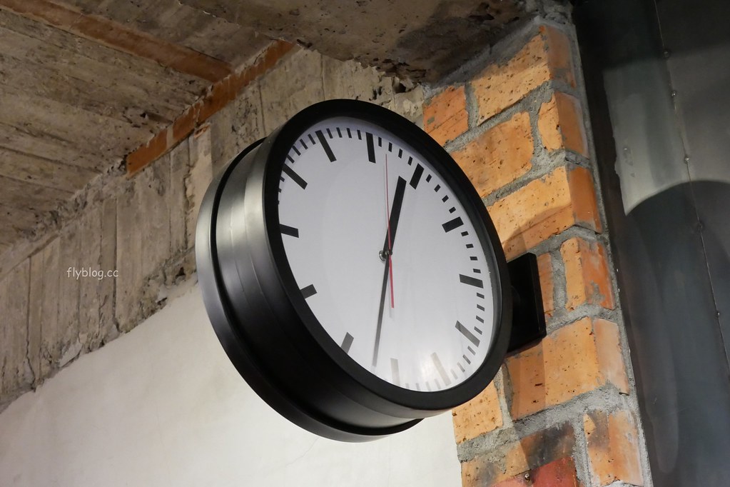 特有種商行|魏德聖導演開的餐廳,從台南搬到台北,結合美食、藝文、電影和音樂 @飛天璇的口袋