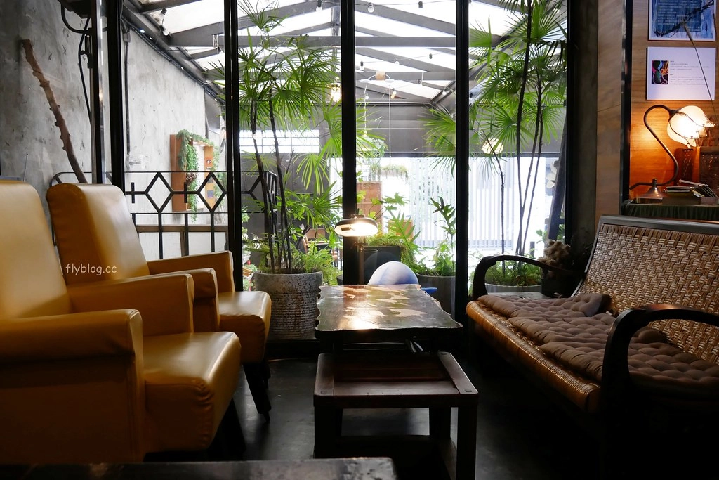 特有種商行|魏德聖導演開的餐廳,從台南搬到台北,結合美食、藝文、電影和音樂 @飛天璇的口袋