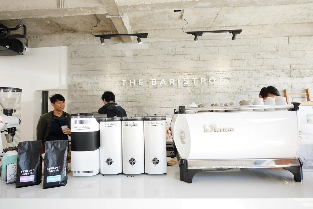 泰國清邁|The Baristro x Ping River,清邁河邊超好拍咖啡館,網美和IG客打卡熱門景點 @飛天璇的口袋
