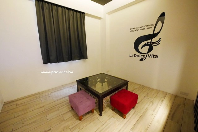 埃及白宮┃宜蘭親子民宿:溜滑梯主題套房,還有游泳池、電動車、下午茶和豐盛早餐,一入住就賴著不想走的小孩天堂 @飛天璇的口袋