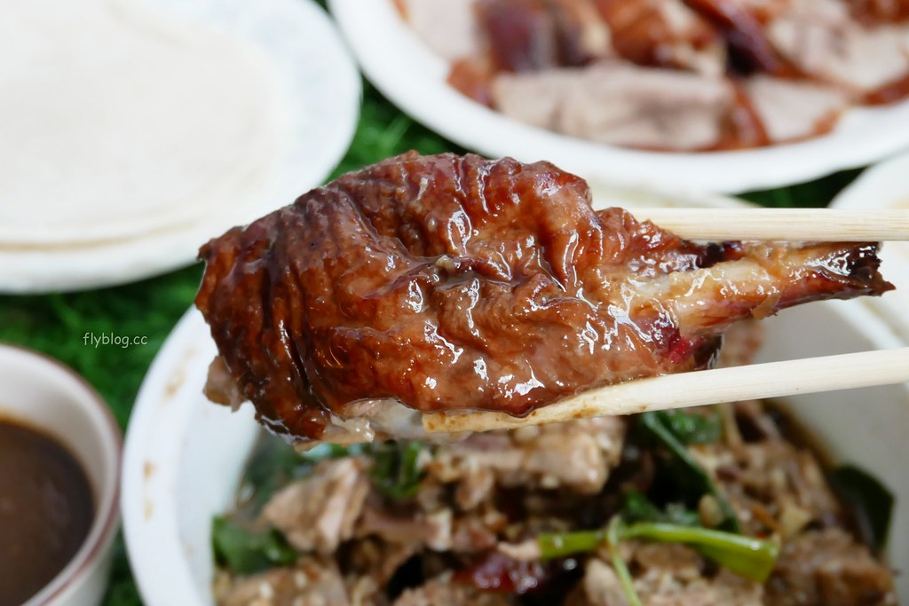 台中西屯|村松烤鴨.片鴨、鹽酥鴨、炒鴨架一鴨三吃,超人氣外帶烤鴨想吃要先預約 @飛天璇的口袋