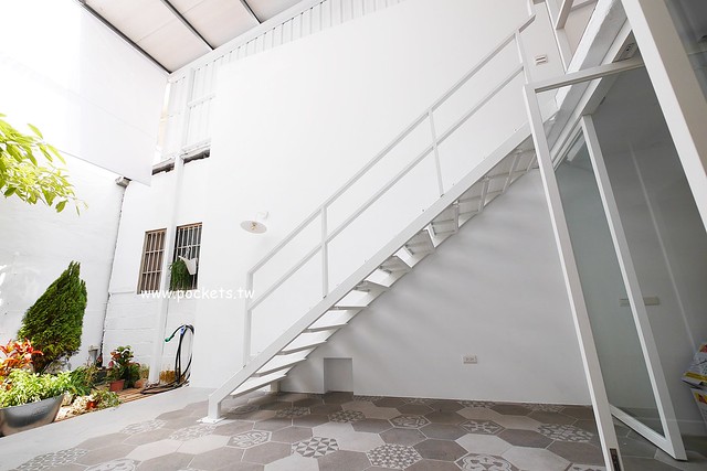 BOWL Fast Slow Food:北歐風格新建築,IG打卡熱門景點,少油少鹽健康食材,草悟道巷弄美食推薦 @飛天璇的口袋