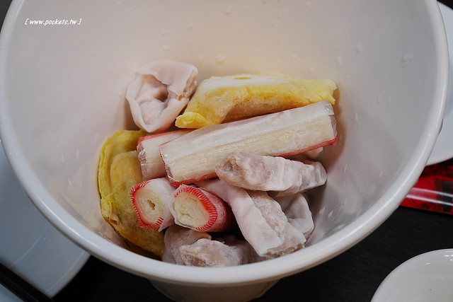 劉家酸菜白肉鍋:高雄超人氣連鎖火鍋店進駐台中,下午時段火鍋只要半價,鄰近南屯IKEA和向上花市 @飛天璇的口袋