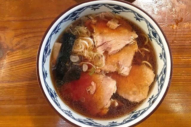 【日本東京】銀座梵天拉麵.Ginzabonten~醬油味噌湯頭為主的麵,銀座一丁目10出口旁,還有少見的酸辣麵是濃濃的台式風味 @飛天璇的口袋