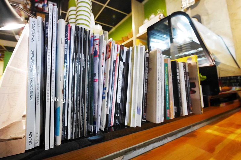 Cuppa Cafe.咖派咖啡:早午餐的份量很澎派,每日手作甜點供應,還有隱藏版的可愛拉花 @飛天璇的口袋