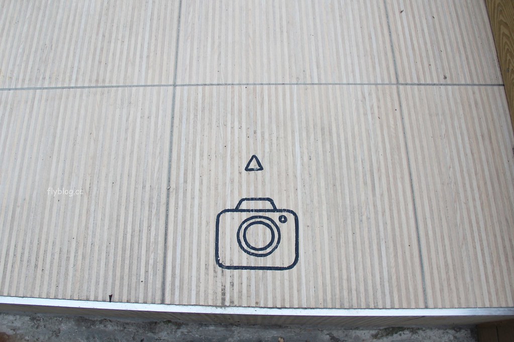 新社郵局|充滿童趣的可愛郵局,以地方特產香菇為主題,櫻花盛開時更添浪漫 @飛天璇的口袋