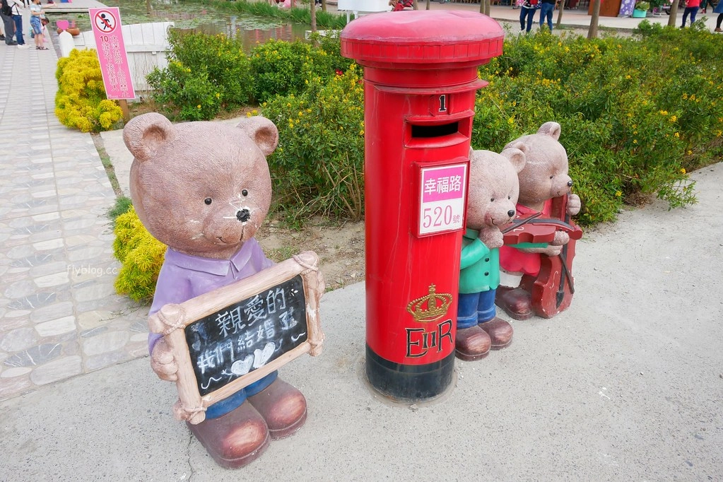 雲林古坑|古坑珍.粉紅城堡.水漾森林教堂:充滿浪漫氛圍的童話森林~粉紅城堡、大草原、彩虹步道、水漾森林,情侶約會和親子旅遊的好地方 @飛天璇的口袋