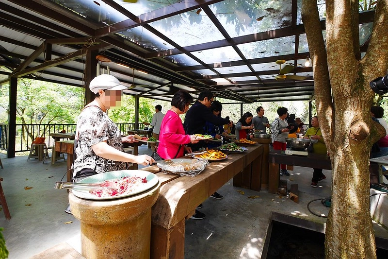 南投水里|阿成的家.在龍眼樹下吃百匯料理,大哥窯烤歐式麵包 @飛天璇的口袋