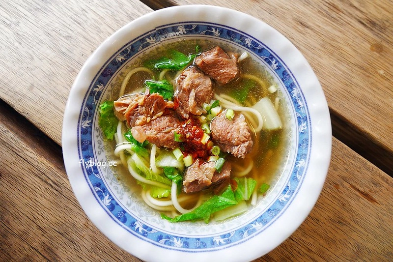 南投水里|阿成的家.在龍眼樹下吃百匯料理,大哥窯烤歐式麵包 @飛天璇的口袋