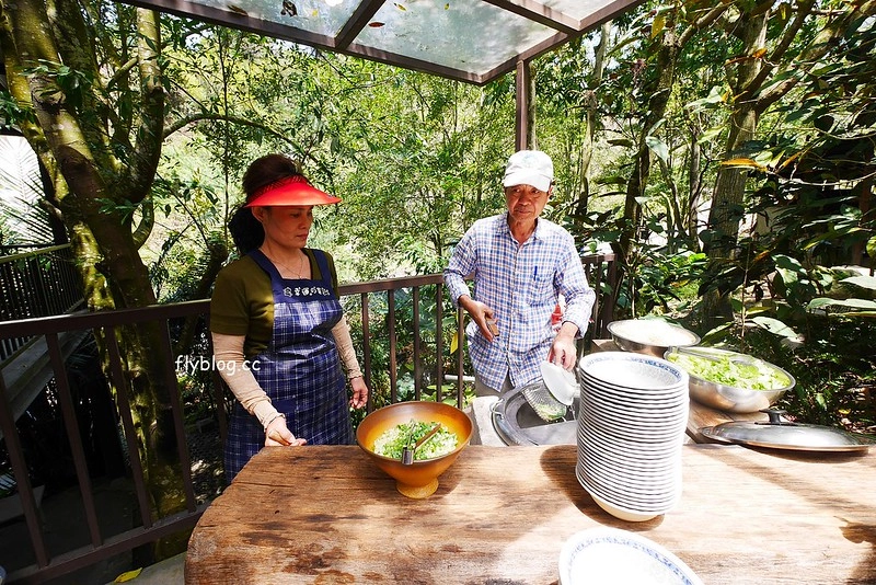 南投水里|阿成的家.在龍眼樹下吃百匯料理,大哥窯烤歐式麵包 @飛天璇的口袋