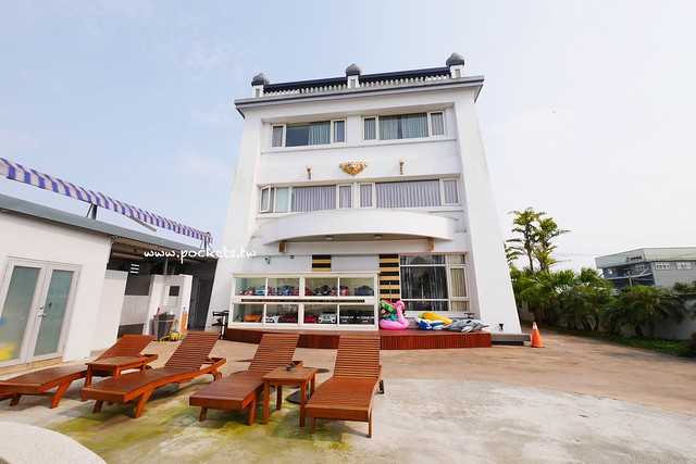 埃及白宮┃宜蘭親子民宿:溜滑梯主題套房,還有游泳池、電動車、下午茶和豐盛早餐,一入住就賴著不想走的小孩天堂 @飛天璇的口袋