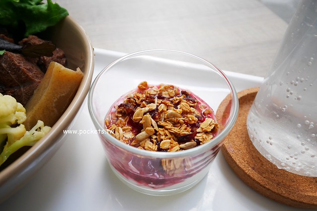 BOWL Fast Slow Food:北歐風格新建築,IG打卡熱門景點,少油少鹽健康食材,草悟道巷弄美食推薦 @飛天璇的口袋