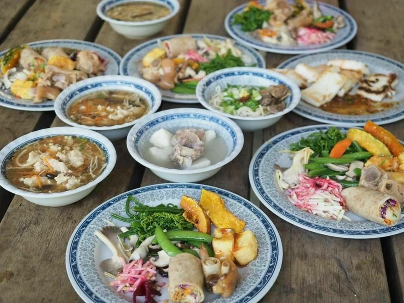 南投水里|阿成的家.在龍眼樹下吃百匯料理,大哥窯烤歐式麵包 @飛天璇的口袋