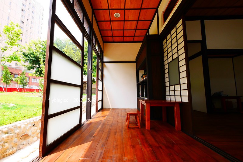 一德洋樓.台中市歷史建築林懋陽故居┃台中北屯美食:百年古蹟再造,結合一德藝文茶館、禧院喜餅、羅布森書蟲房冊惦、布朗尼甜點,未來還會有兒童沙坑和遊戲區 @飛天璇的口袋