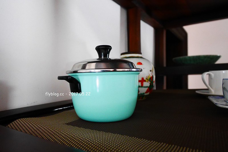 一德洋樓.台中市歷史建築林懋陽故居┃台中北屯美食:百年古蹟再造,結合一德藝文茶館、禧院喜餅、羅布森書蟲房冊惦、布朗尼甜點,未來還會有兒童沙坑和遊戲區 @飛天璇的口袋