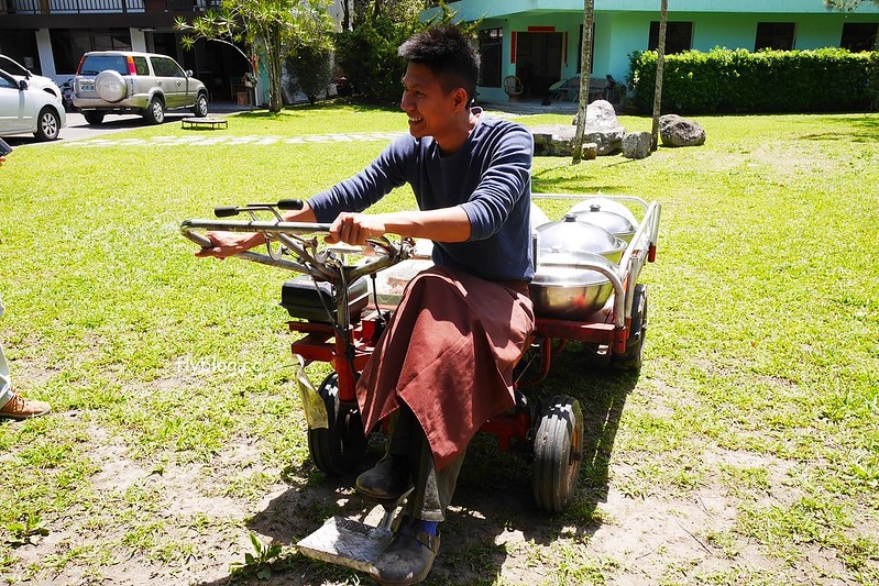 南投水里|阿成的家.在龍眼樹下吃百匯料理,大哥窯烤歐式麵包 @飛天璇的口袋